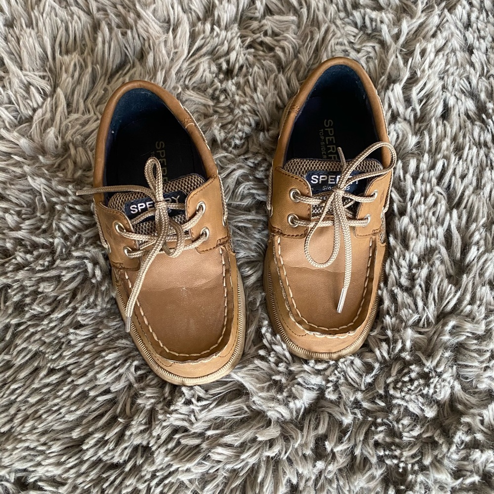 Boys Sperry boat shoes